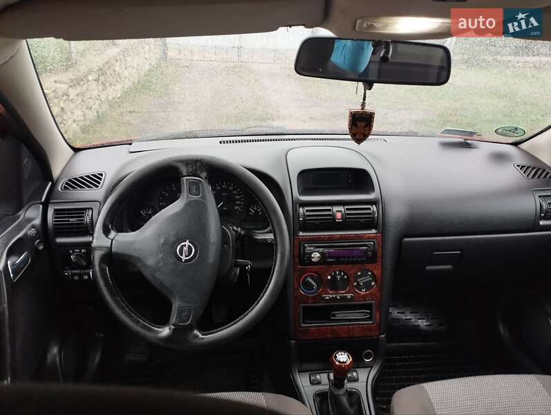 Седан Opel Astra 1998 в Кодыме