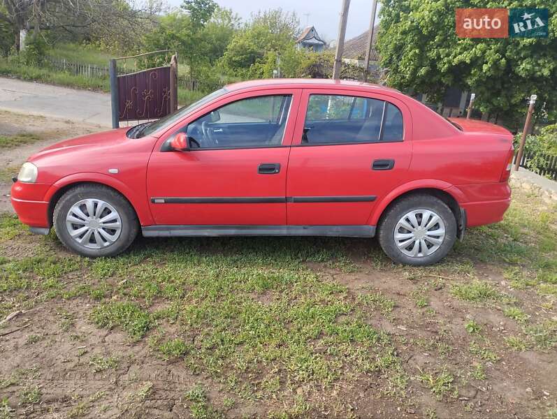 Седан Opel Astra 1998 в Кодыме