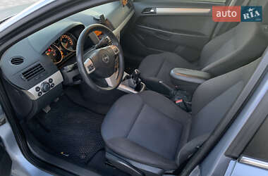 Универсал Opel Astra 2008 в 