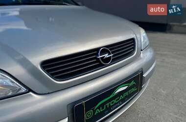 Седан Opel Astra 2008 в 