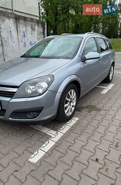 Універсал Opel Astra 2005 в 