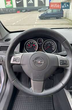 Універсал Opel Astra 2005 в 