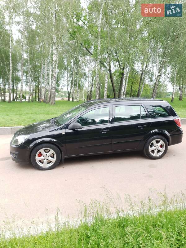 Універсал Opel Astra 2006 в Житомирі