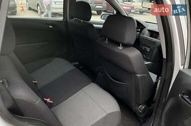 Универсал Opel Astra 2006 в 