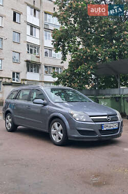Универсал Opel Astra 2005 в 