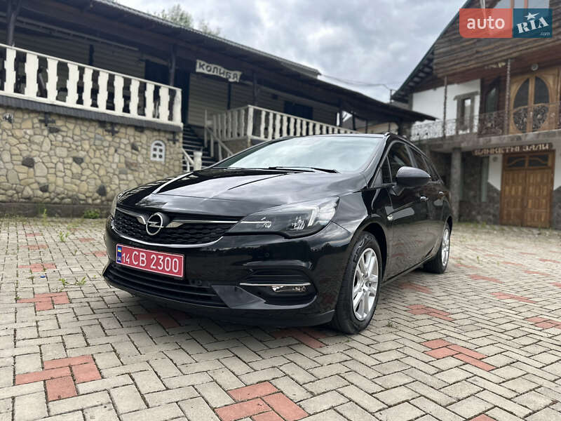 Opel Astra 2022