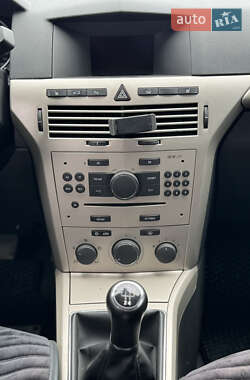 Седан Opel Astra 2008 в 