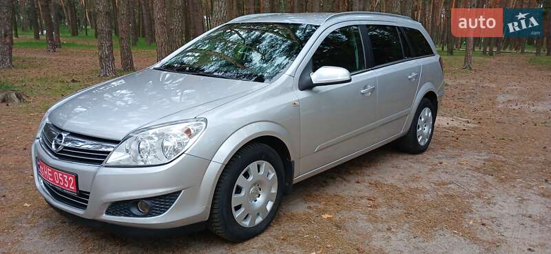 Универсал Opel Astra 2007 в 