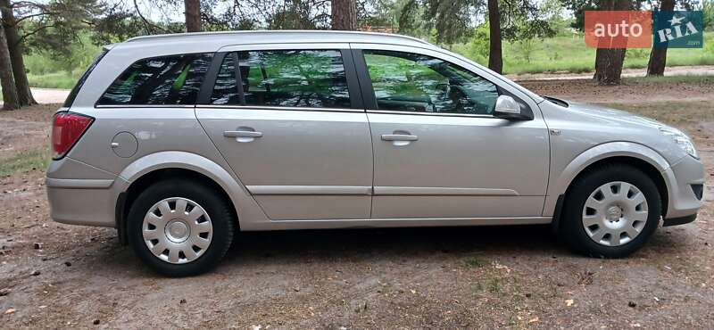 Универсал Opel Astra 2007 в Сумах