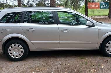 Универсал Opel Astra 2007 в 