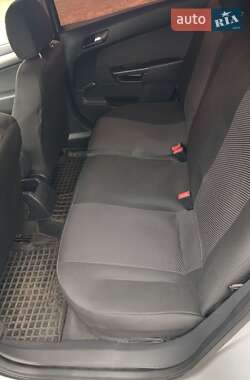 Универсал Opel Astra 2007 в 