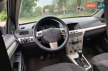 Универсал Opel Astra 2007 в 