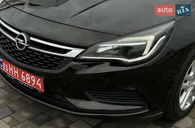 Универсал Opel Astra 2017 в 