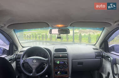 Хетчбек Opel Astra 2001 в 