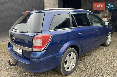 Универсал Opel Astra 2005 в 