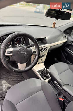 Універсал Opel Astra 2007 в 