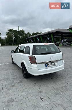 Универсал Opel Astra 2009 в 