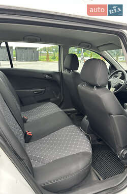 Универсал Opel Astra 2009 в 
