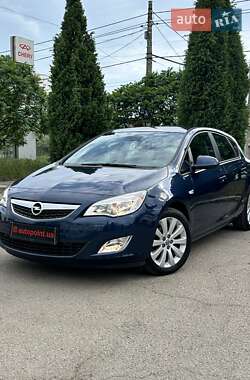 Хэтчбек Opel Astra 2011 в Сумах