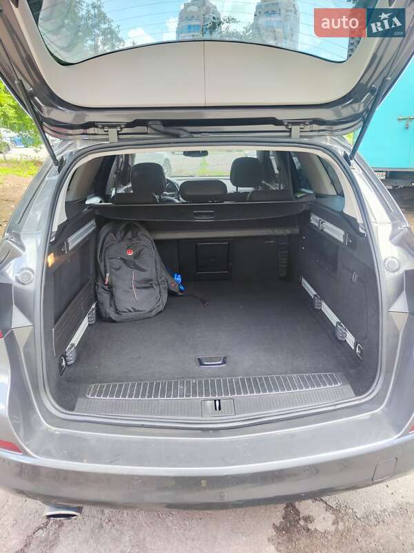 Универсал Opel Astra 2011 в Киеве