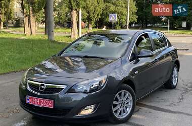 Хэтчбек Opel Astra 2010 в Полтаве