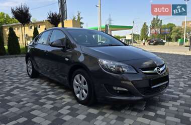 Седан Opel Astra 2015 в Харкові