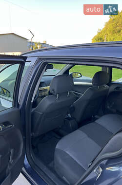 Універсал Opel Astra 2008 в 