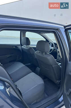 Універсал Opel Astra 2008 в 