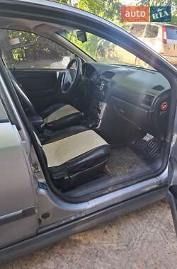 Седан Opel Astra 2003 в 