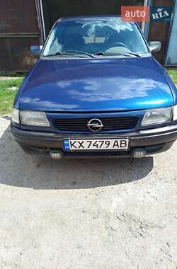 Хэтчбек Opel Astra 1993 в Краснограде