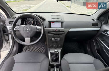Универсал Opel Astra 2007 в 