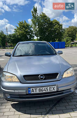Седан Opel Astra 2003 в Коломиї