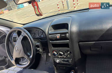 Седан Opel Astra 2003 в 