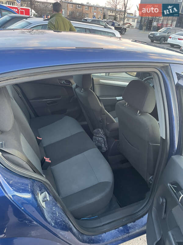 Хетчбек Opel Astra 2005 в Шумську