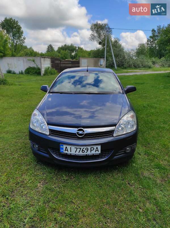 Кабріолет Opel Astra 2008 в Обухові