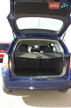 Универсал Opel Astra 2012 в 