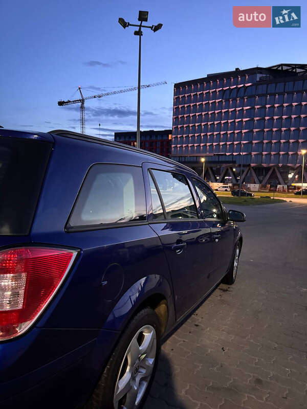 Универсал Opel Astra 2007 в Львове
