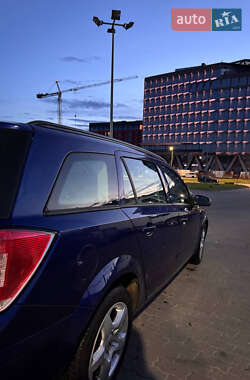 Универсал Opel Astra 2007 в 