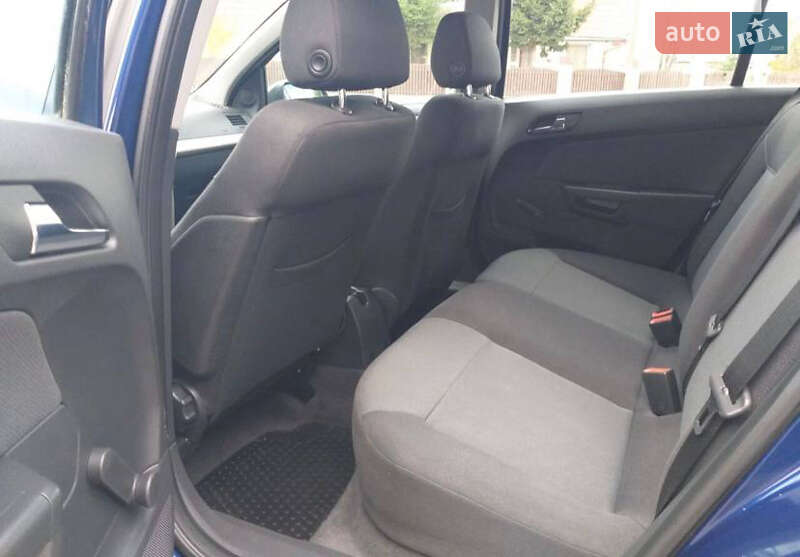 Универсал Opel Astra 2007 в Львове
