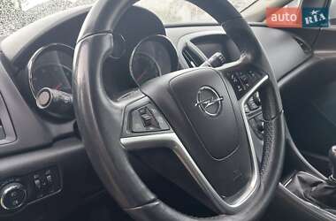 Універсал Opel Astra 2015 в Львові