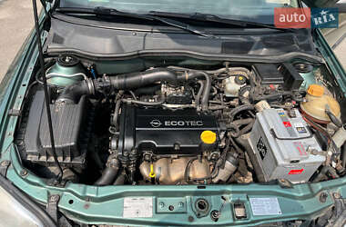 Седан Opel Astra 2008 в 