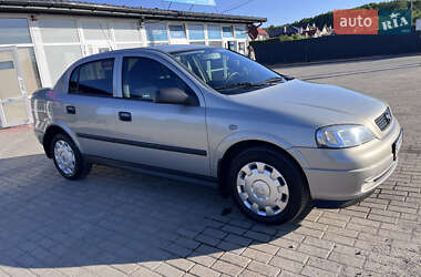 Седан Opel Astra 2008 в Львове