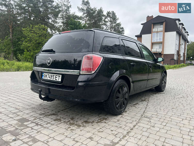 Универсал Opel Astra 2006 в Житомире