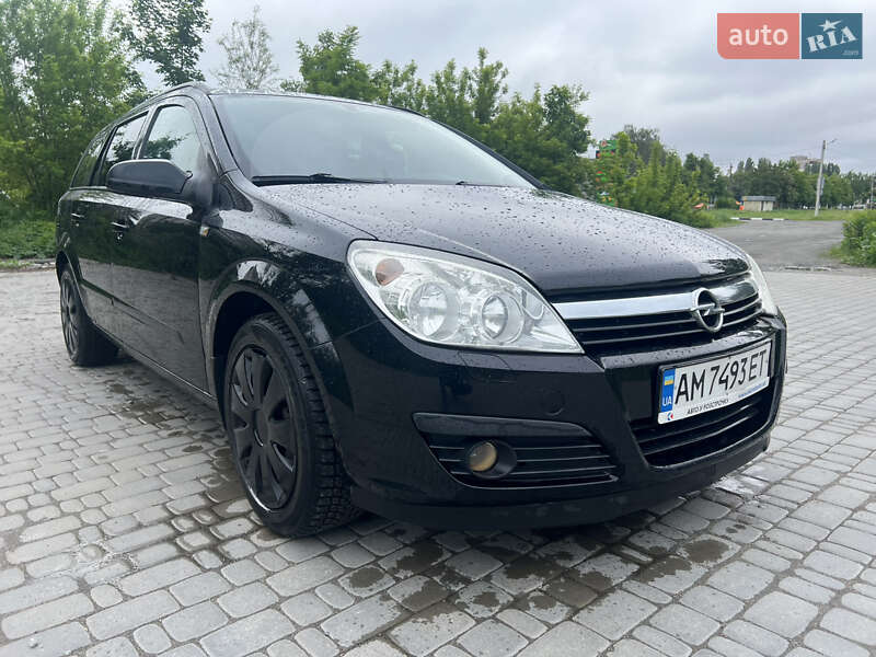 Универсал Opel Astra 2006 в Житомире