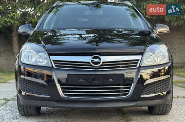 Универсал Opel Astra 2010 в 