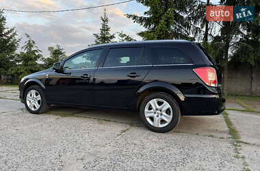 Универсал Opel Astra 2010 в 