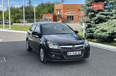 Хетчбек Opel Astra 2011 в Дніпрі