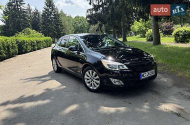 Хэтчбек Opel Astra 2010 в Умани