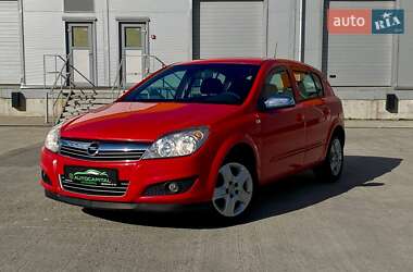 Хэтчбек Opel Astra 2008 в Киеве