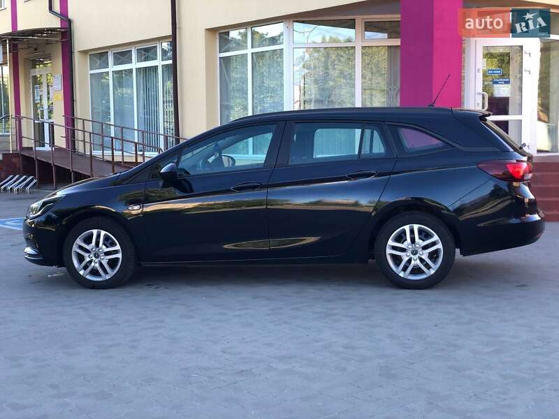 Универсал Opel Astra 2018 в Луцке
